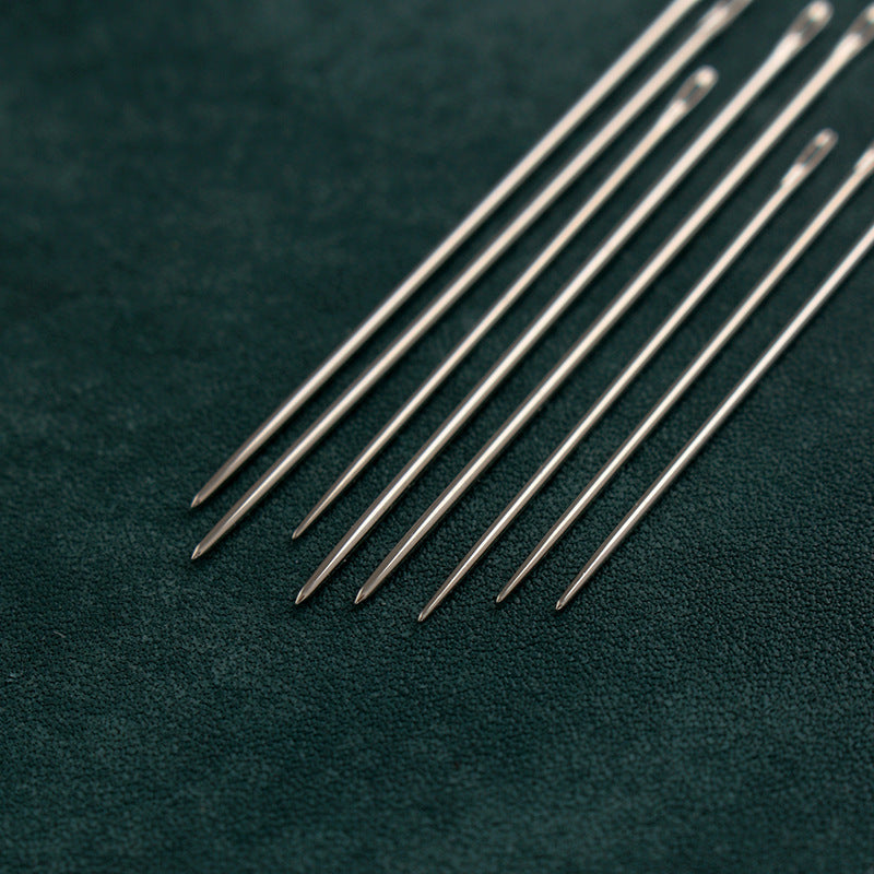 Pack of 5 French saddle stitching needles by Sigma Leather, pointed metal needles