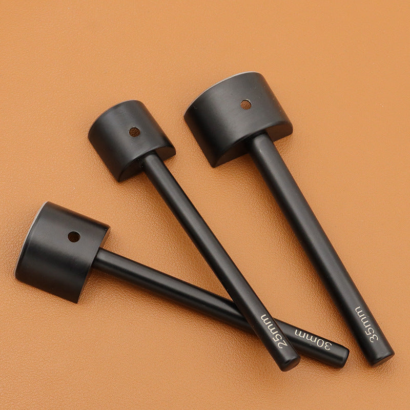 Belt end cutting chisel tool set: black C-shaped round-corner punches, multiple sizes